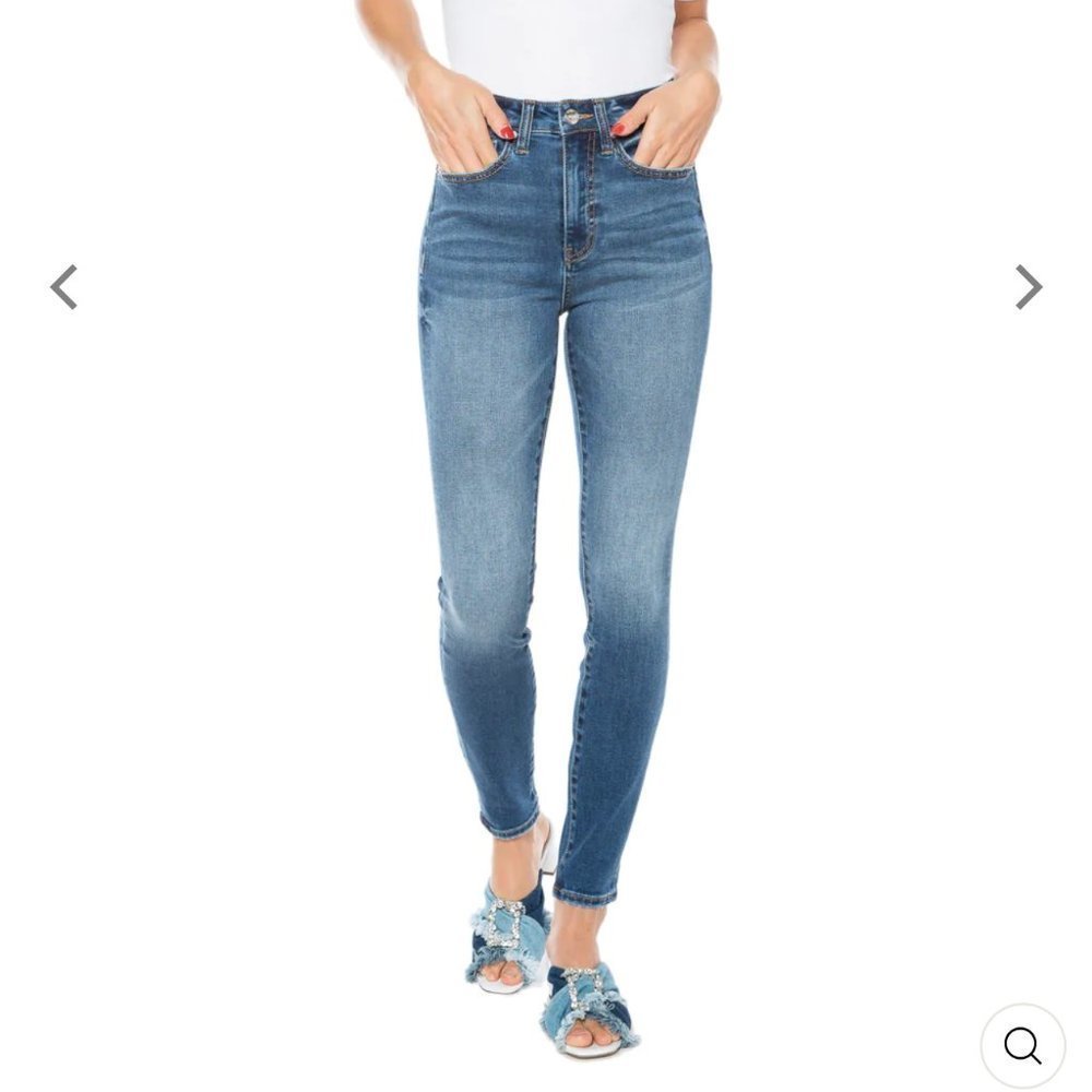JUICY Couture Classic Skinny Jean
